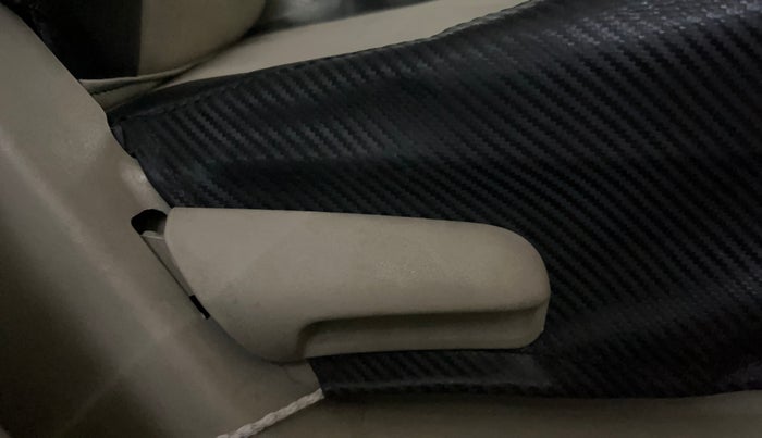 2015 Maruti Swift Dzire LXI, Petrol, Manual, 68,694 km, Driver Side Adjustment Panel