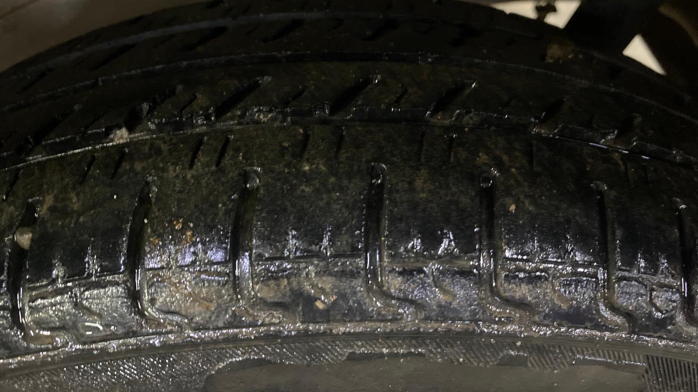 2018 Maruti Wagon R 1.0 VXI, CNG, Manual, 1,18,844 km, Left Rear Tyre Tread