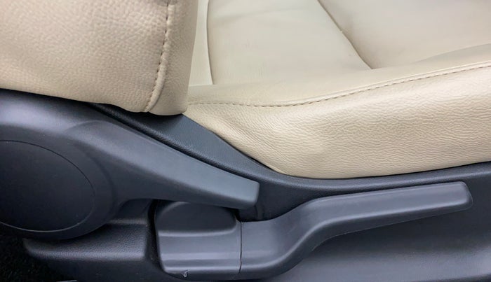 2019 Honda Amaze 1.2L I-VTEC VX, Petrol, Manual, 29,942 km, Driver Side Adjustment Panel