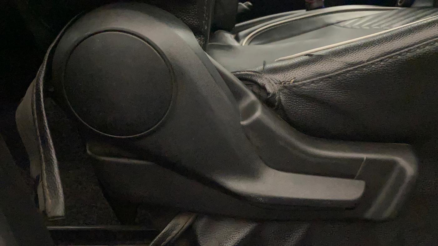 2020 Maruti IGNIS SIGMA 1.2, Petrol, Manual, 1,45,972 km, Driver Side Adjustment Panel