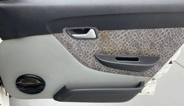 2016 Maruti Alto 800 LXI, Petrol, Manual, 46,689 km, Driver Side Door Panels Control