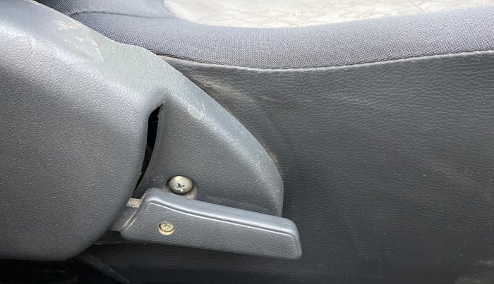2016 Maruti Alto 800 LXI, Petrol, Manual, 46,689 km, Driver Side Adjustment Panel