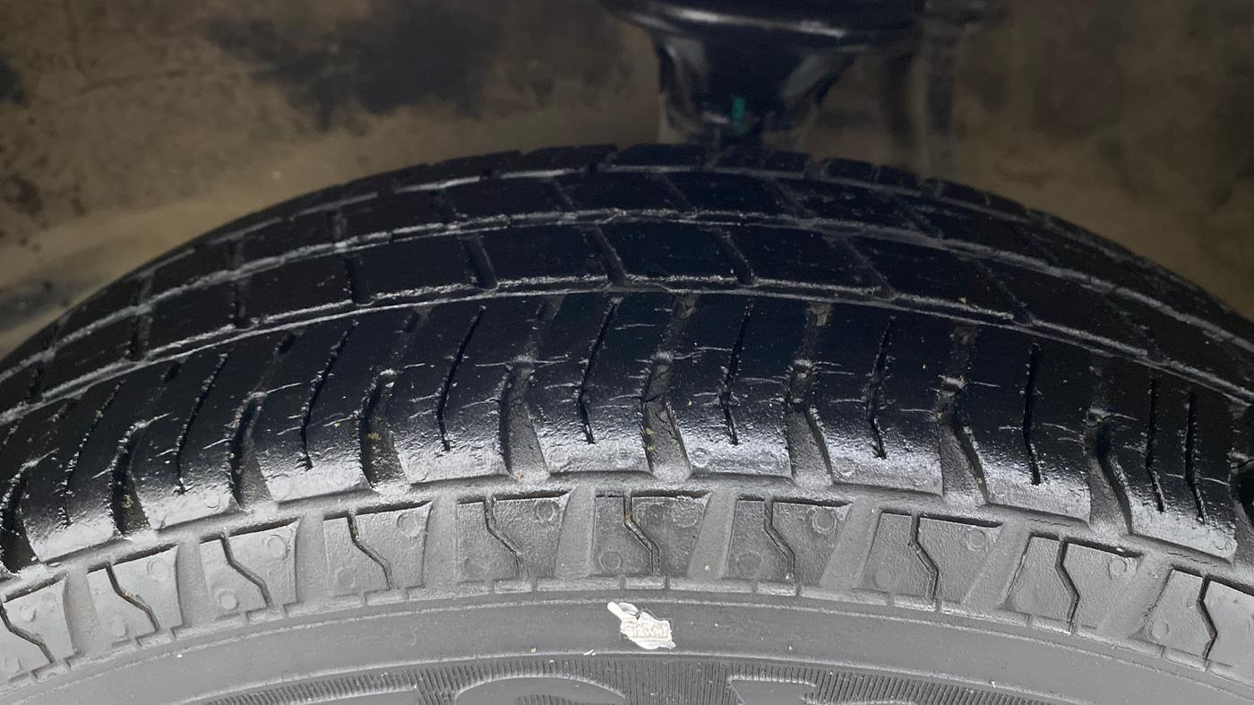 2016 Maruti Alto 800 LXI, Petrol, Manual, 46,689 km, Left Front Tyre Tread