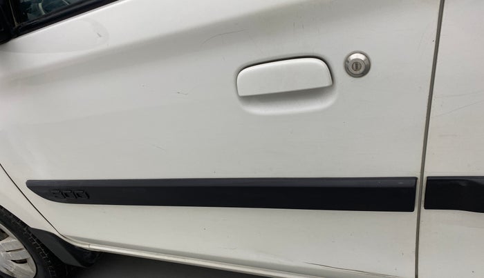 2016 Maruti Alto 800 LXI, Petrol, Manual, 46,689 km, Front passenger door - Minor scratches
