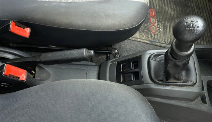 2016 Maruti Alto 800 LXI, Petrol, Manual, 46,689 km, Gear Lever