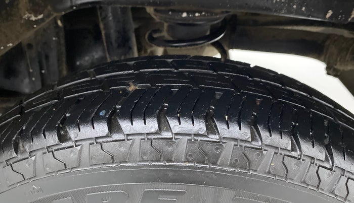 2016 Maruti Alto 800 LXI, Petrol, Manual, 46,689 km, Left Rear Tyre Tread
