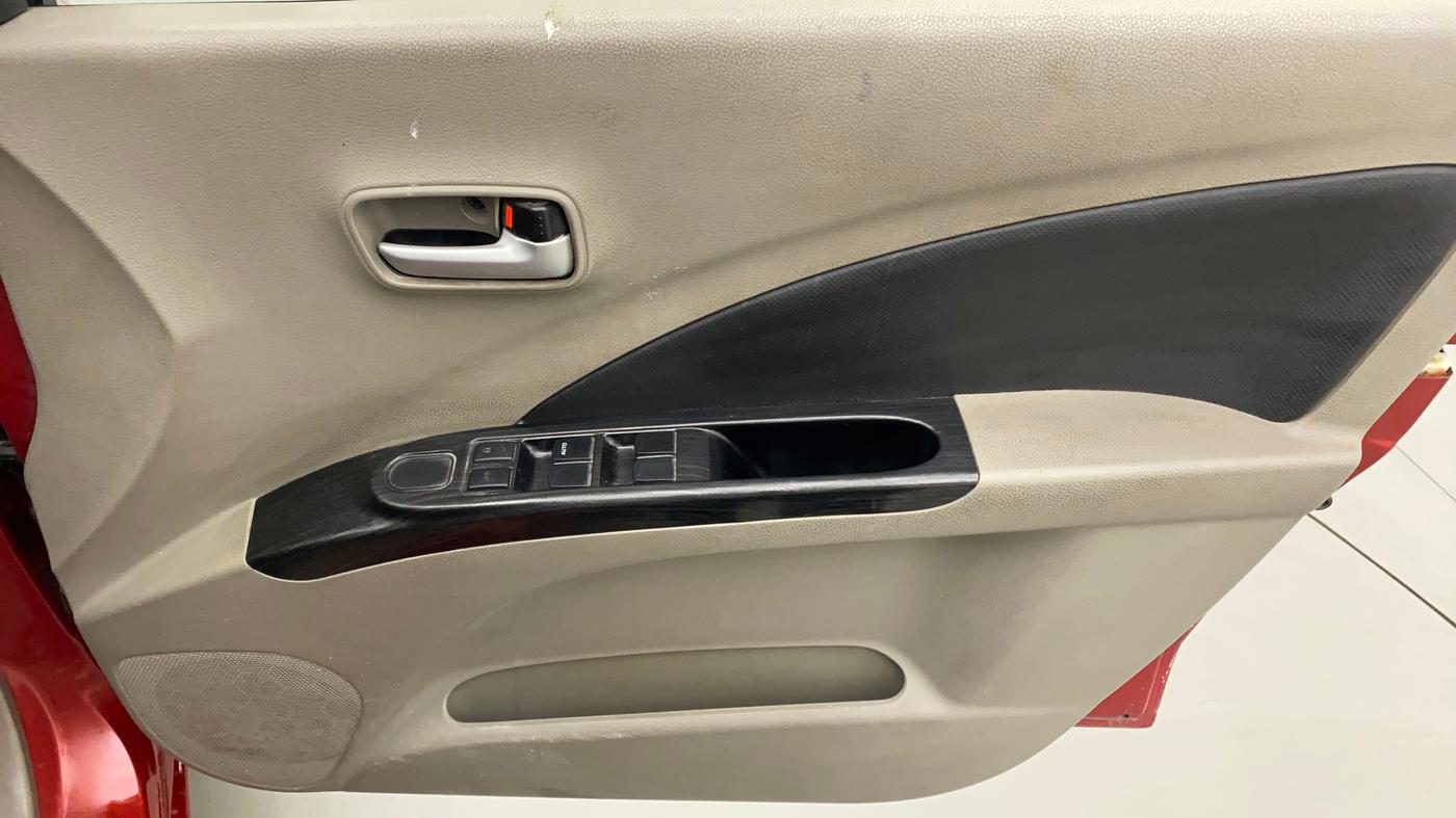 2015 Maruti Celerio VXI CNG, CNG, Manual, 73,915 km, Driver Side Door Panels Control