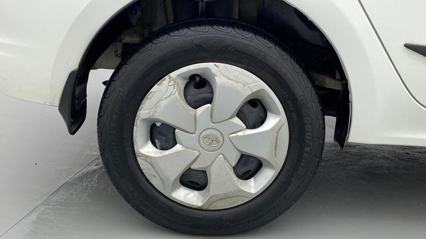 2022 Tata TIGOR XZ CNG, CNG, Manual, 24,880 km, Right Rear Wheel