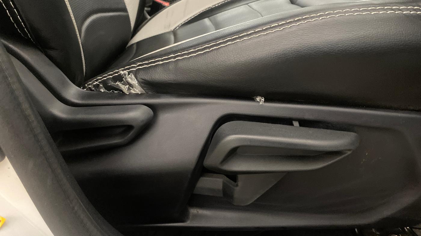 2022 Tata Tiago XT PETROL, Petrol, Manual, 10,140 km, Driver Side Adjustment Panel