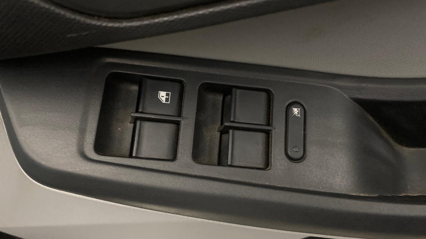 2022 Tata Tiago XT PETROL, Petrol, Manual, 10,140 km, Driver Side Door Panels Control