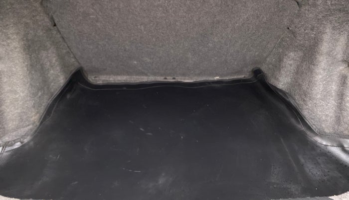 2014 Honda Amaze 1.2 SMT I VTEC, Petrol, Manual, 58,424 km, Boot Inside