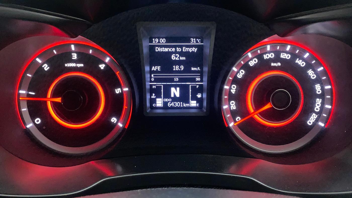 2023 Mahindra XUV300 W8 (O) 1.5 DIESEL, Diesel, Manual, 64,416 km, Odometer Image