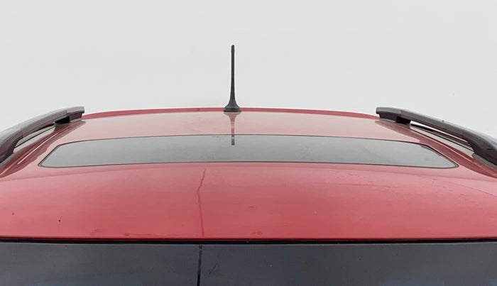 2023 Mahindra XUV300 W8 (O) 1.5 DIESEL, Diesel, Manual, 64,298 km, Moonroof/ Sunroof