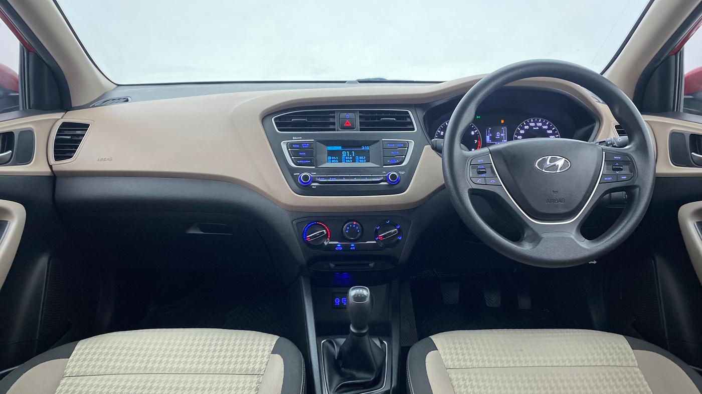 2019 Hyundai Elite i20 1.2 MAGNA PLUS VTVT, Petrol, Manual, 14,904 km, Dashboard