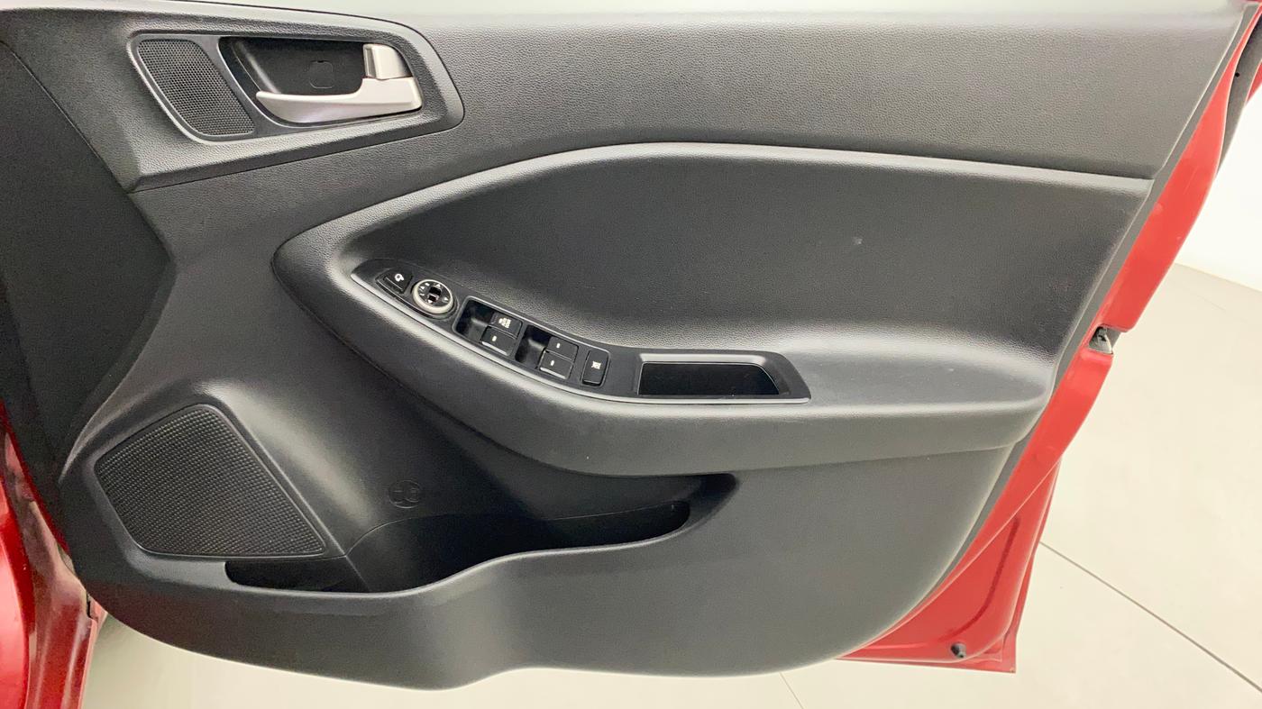 2019 Hyundai Elite i20 SPORTZ PLUS 1.2 DUAL TONE, Petrol, Manual, 32,325 km, Driver Side Door Panels Control