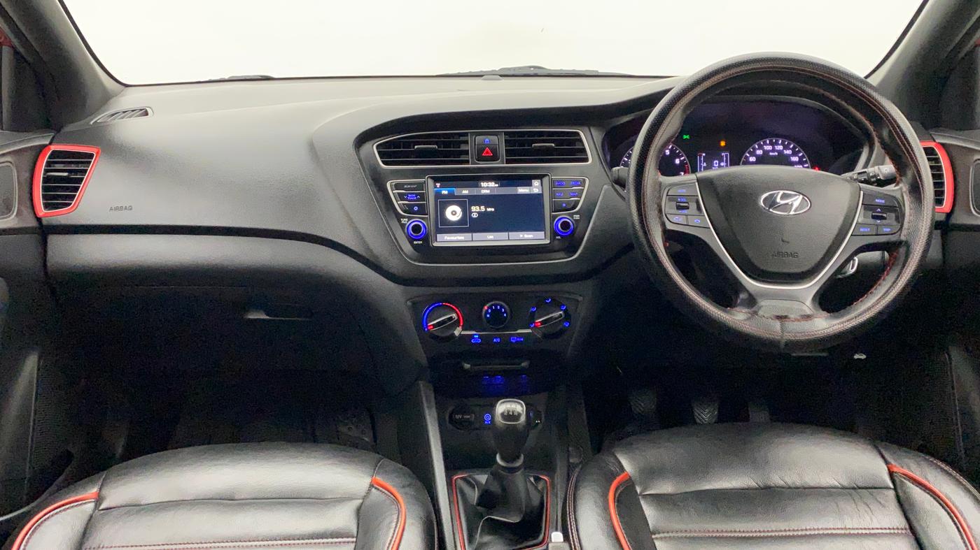 2019 Hyundai Elite i20 SPORTZ PLUS 1.2 DUAL TONE, Petrol, Manual, 32,325 km, Dashboard