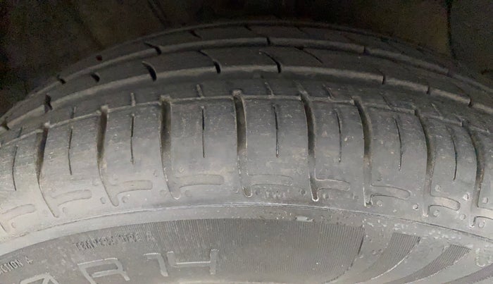 2022 Hyundai GRAND I10 NIOS SPORTZ AMT 1.2 KAPPA VTVT, Petrol, Automatic, 13,692 km, Right Front Tyre Tread