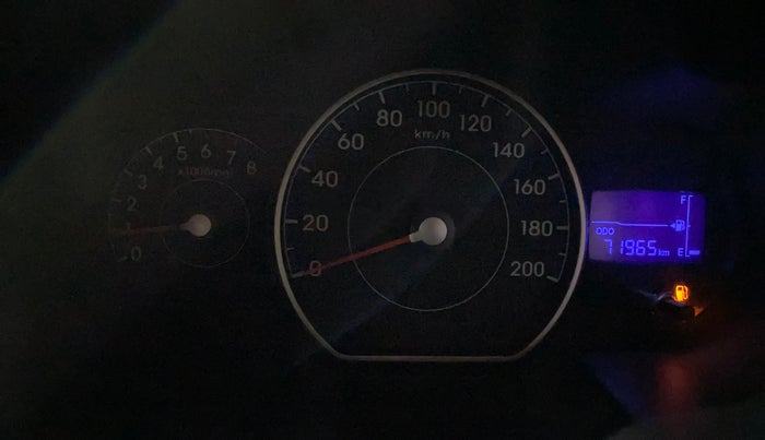 2014 Hyundai i10 MAGNA 1.1, Petrol, Manual, 71,956 km, Odometer Image