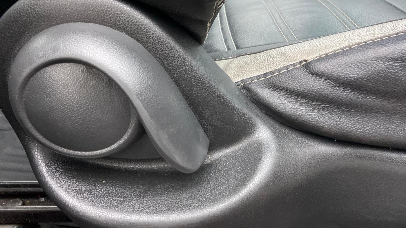 2018 Nissan Micra Active XL(O), Petrol, Manual, 47,101 km, Driver Side Adjustment Panel