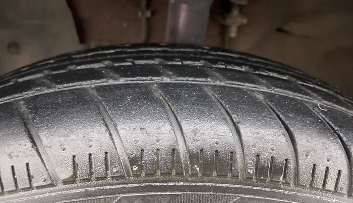 2018 Nissan Micra Active XL(O), Petrol, Manual, 47,101 km, Left Front Tyre Tread
