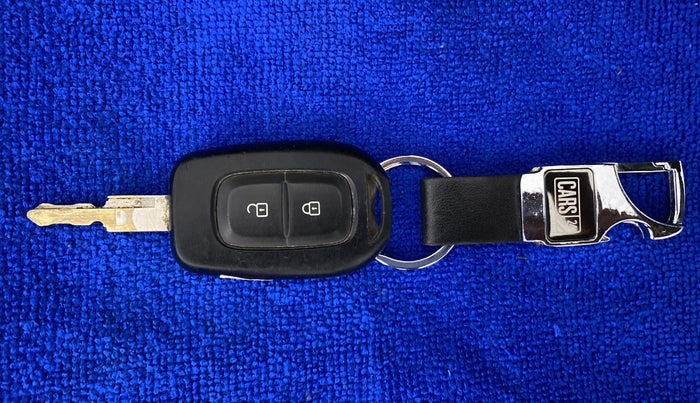 2018 Renault Kwid 1.0 RXT Opt, Petrol, Manual, 31,396 km, Key Close Up