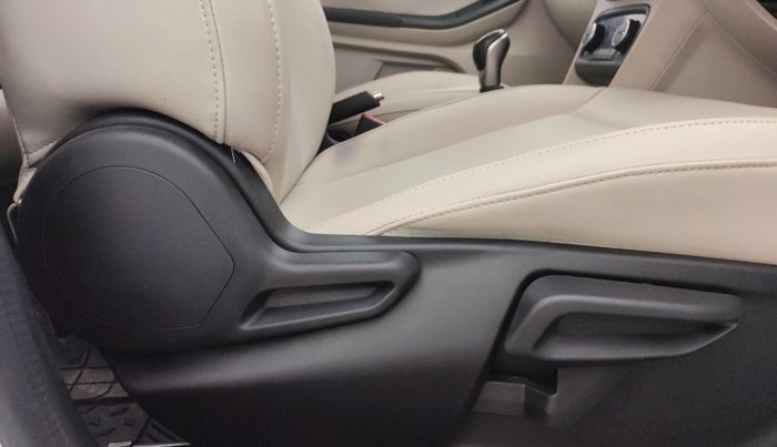 2023 Tata TIGOR XZ PLUS LEATHERETTE, Petrol, Manual, 18,549 km, Driver Side Adjustment Panel