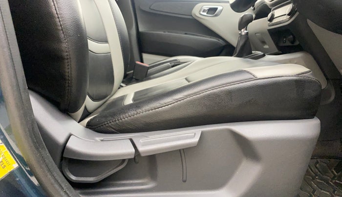 2020 Hyundai GRAND I10 NIOS SPORTZ 1.2 KAPPA VTVT, Petrol, Manual, 72,491 km, Driver Side Adjustment Panel