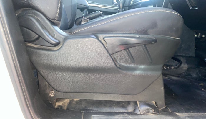 2017 Tata Hexa XT 4X2 6 STR, Diesel, Manual, 66,821 km, Driver Side Adjustment Panel