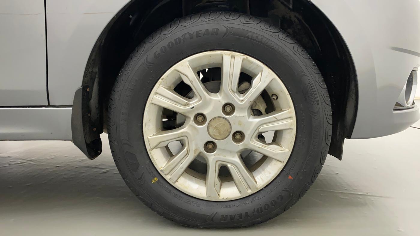 2018 Tata Tiago XZA PETROL, Petrol, Automatic, 84,222 km, Right Front Wheel