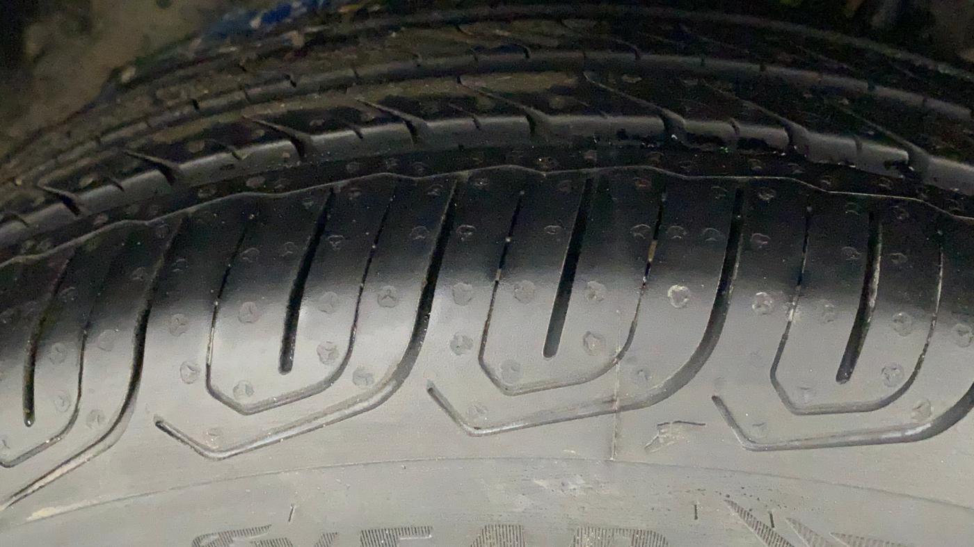 2018 Tata Tiago XZA PETROL, Petrol, Automatic, 84,222 km, Right Front Tyre Tread