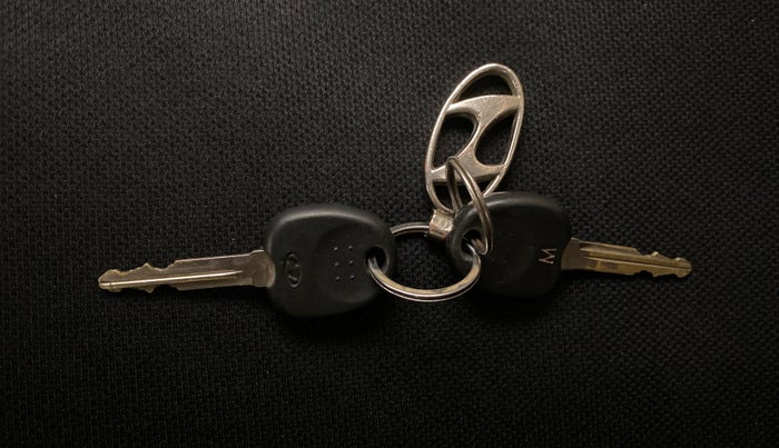 2019 Hyundai NEW SANTRO MAGNA, Petrol, Manual, 74,349 km, Key Close Up