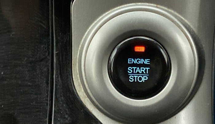 2019 Mahindra XUV500 W9, Diesel, Manual, 98,098 km, Keyless Start/ Stop Button