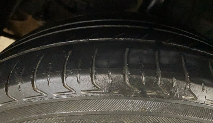 2021 KIA SONET HTX 1.5, Diesel, Manual, 90,660 km, Right Rear Tyre Tread