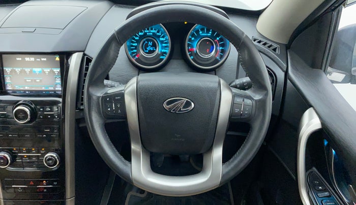 2019 Mahindra XUV500 W9, Diesel, Manual, 45,465 km, Steering Wheel Close Up