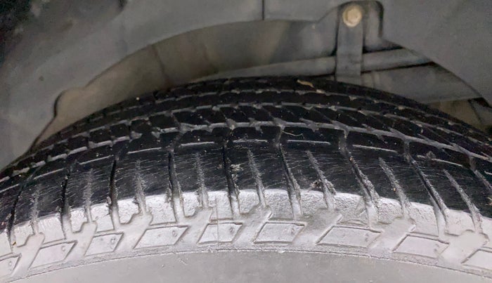 2019 Mahindra XUV500 W9, Diesel, Manual, 45,465 km, Left Rear Tyre Tread