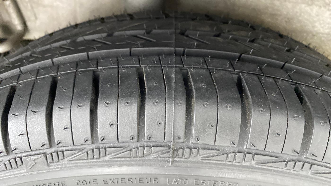 2015 Maruti Celerio VXI AGS, Petrol, Automatic, 37,180 km, Right Rear Tyre Tread