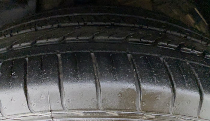 2019 MG HECTOR SHARP DCT PETROL, Petrol, Automatic, 18,570 km, Right Front Tyre Tread