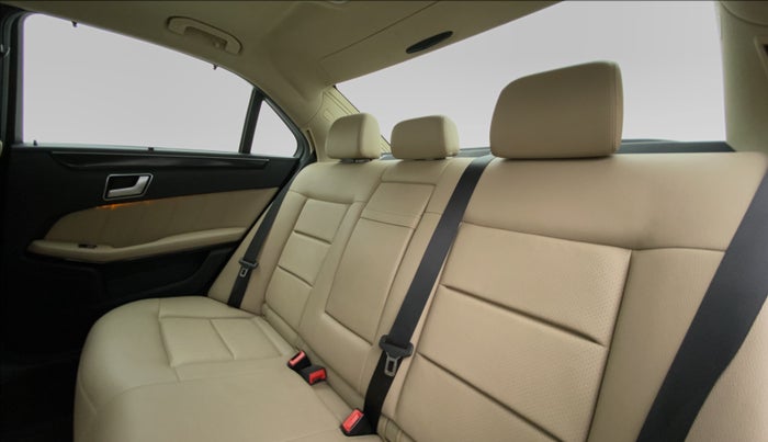 2013 Mercedes Benz E Class E 200 AVANTGARDE, Petrol, Automatic, 41,021 km, Right Side Rear Door Cabin