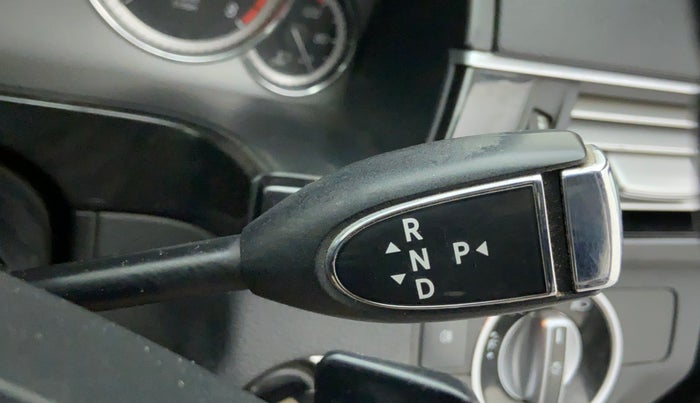 2013 Mercedes Benz E Class E 200 AVANTGARDE, Petrol, Automatic, 41,021 km, Gear Lever