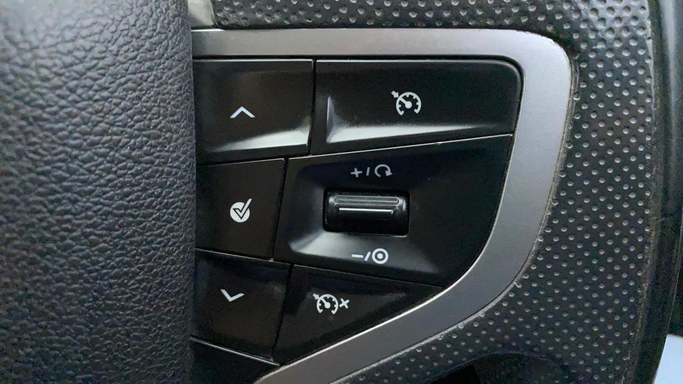2020 Tata Harrier XZ PLUS 2.0L, Diesel, Manual, 65,087 km, Adaptive Cruise Control