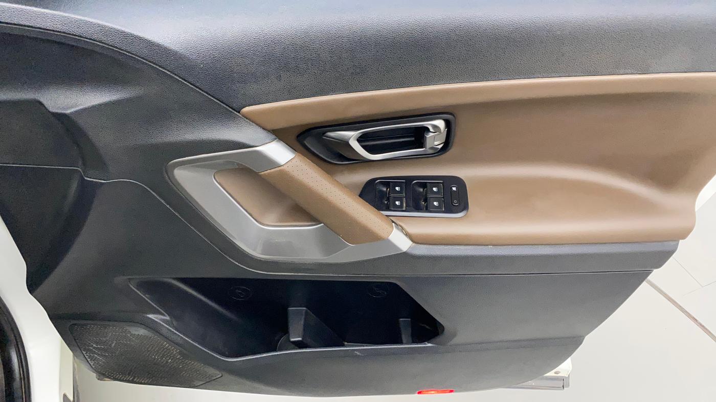2020 Tata Harrier XZ PLUS 2.0L, Diesel, Manual, 65,087 km, Driver Side Door Panels Control