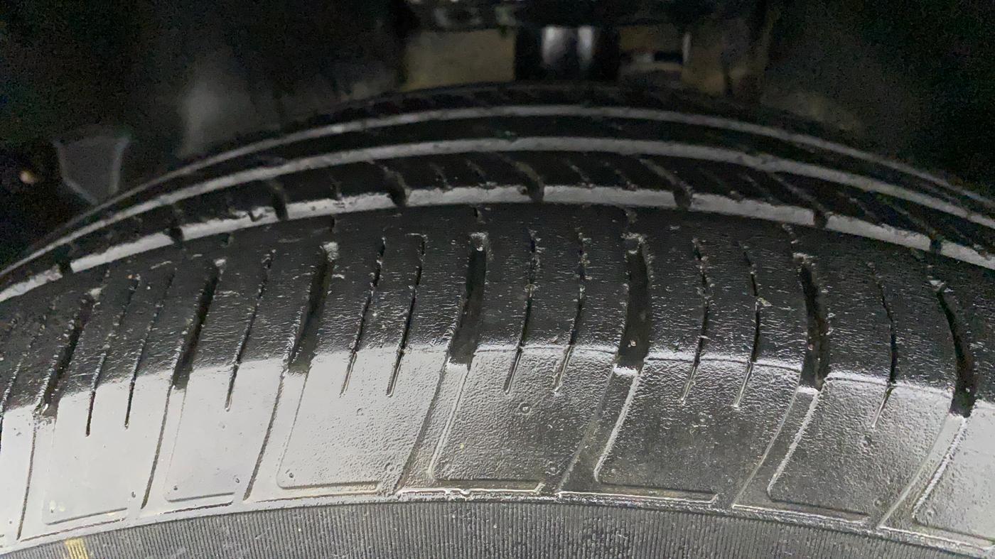 2020 Tata Harrier XZ PLUS 2.0L, Diesel, Manual, 65,087 km, Left Front Tyre Tread