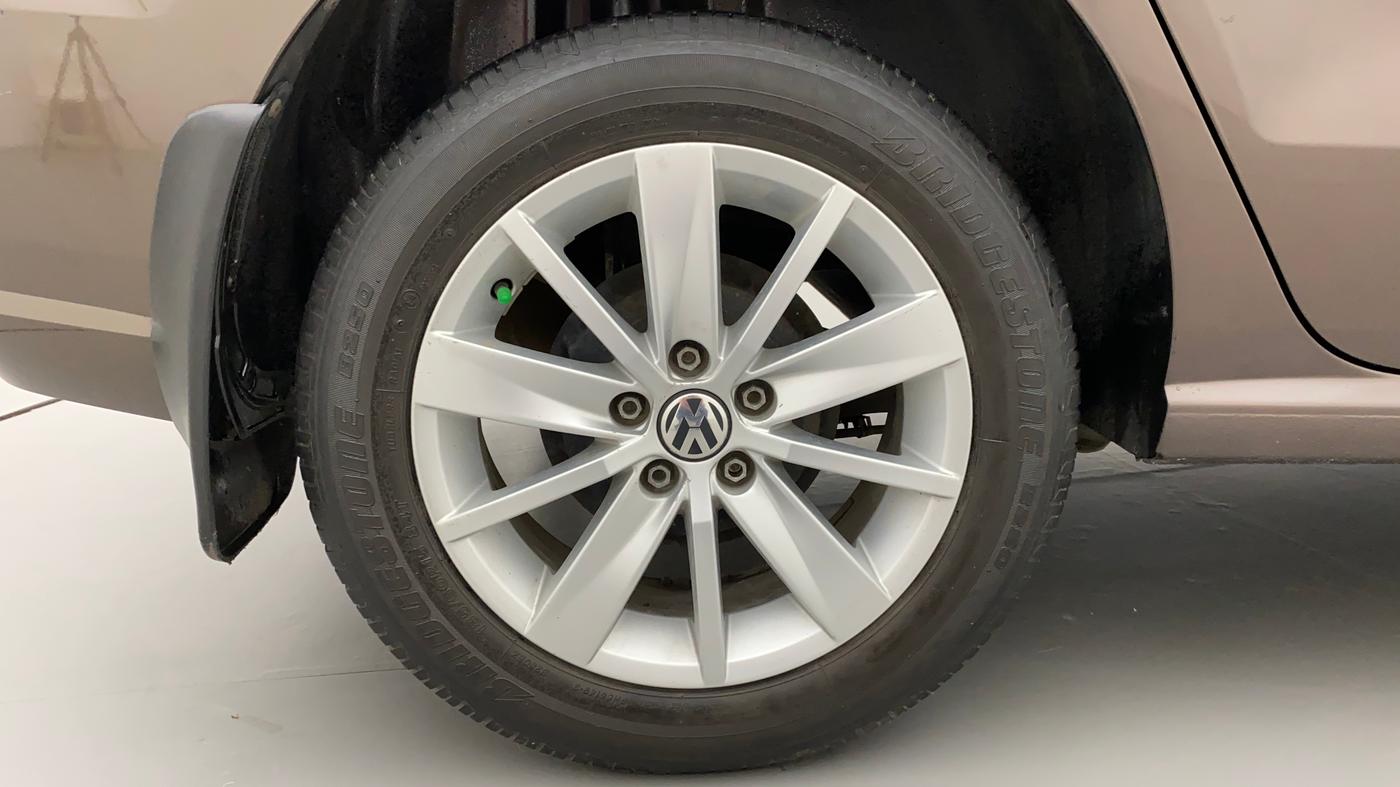 2017 Volkswagen Ameo HIGHLINE DSG 1.5 DIESEL , Diesel, Automatic, 58,825 km, Right Rear Wheel