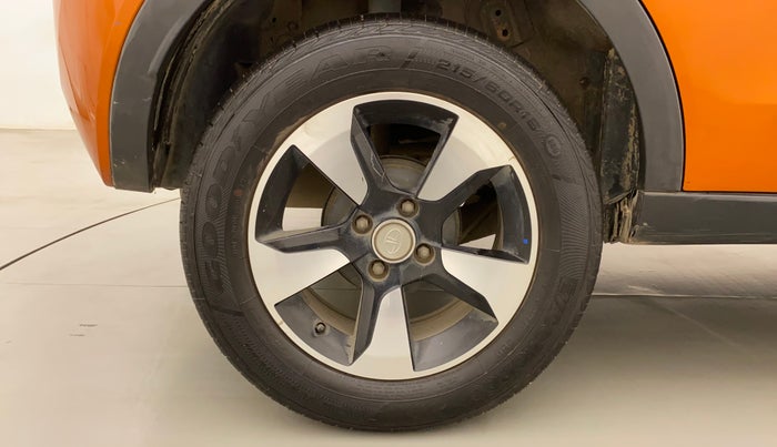 2018 Tata NEXON XZA PLUS PETROL DUAL TONE, Petrol, Automatic, 59,726 km, Right Rear Wheel