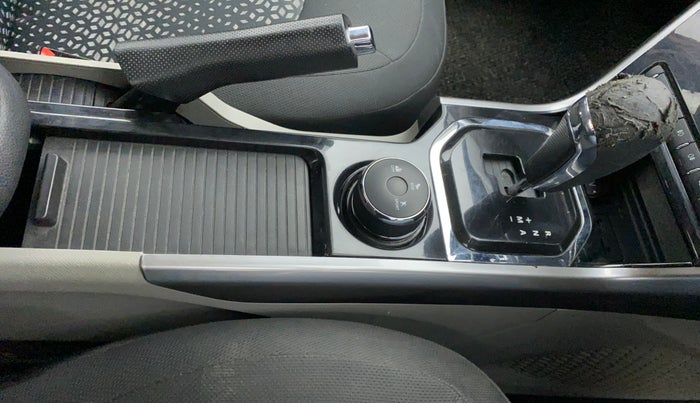 2018 Tata NEXON XZA PLUS PETROL DUAL TONE, Petrol, Automatic, 59,726 km, Gear Lever