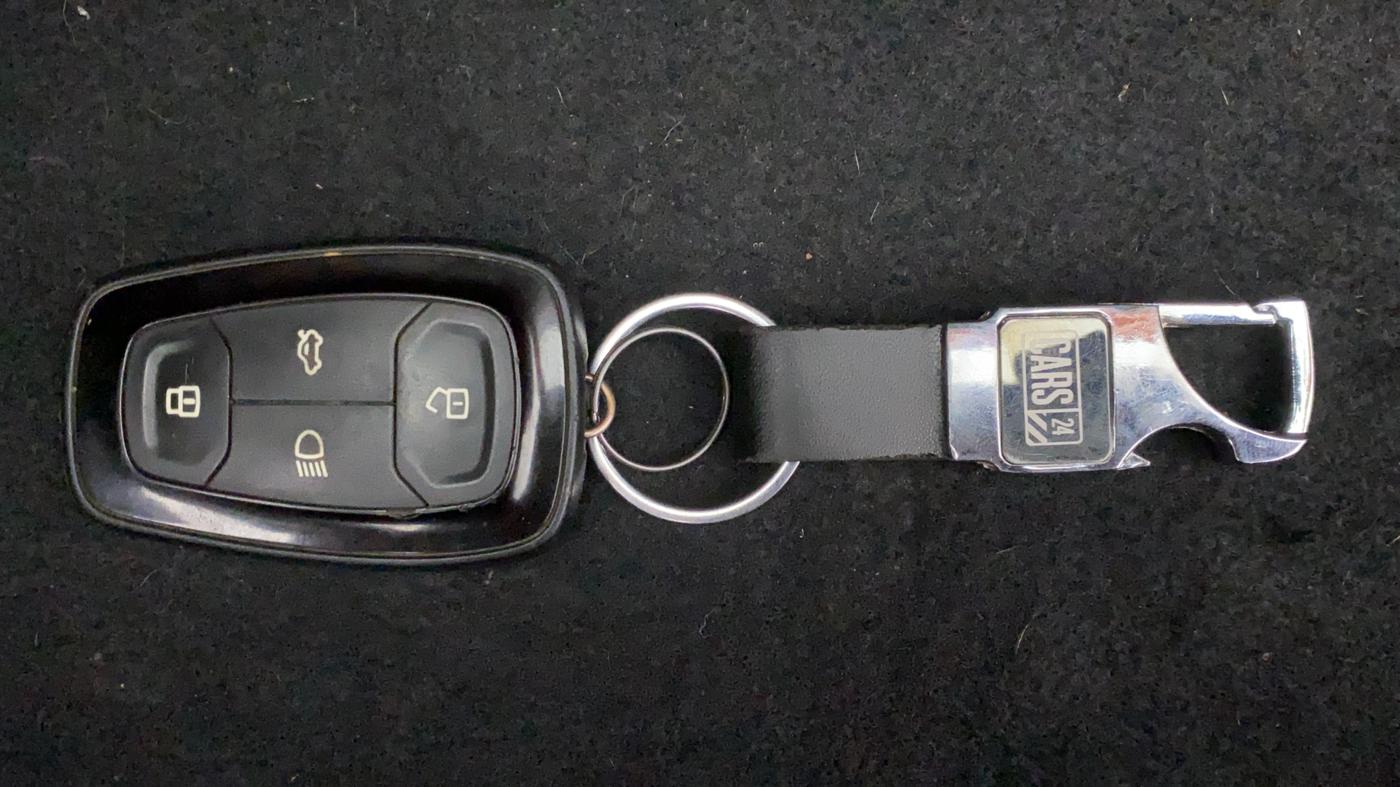 2018 Tata NEXON XZA PLUS PETROL DUAL TONE, Petrol, Automatic, 59,726 km, Key Close Up