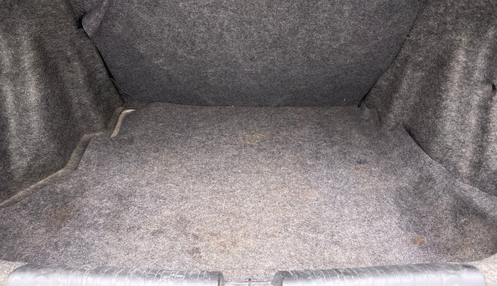 2013 Honda Amaze 1.2 SMT I VTEC, Petrol, Manual, 64,030 km, Boot Inside