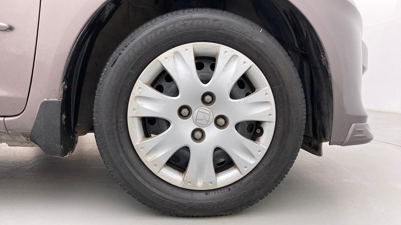 2013 Honda Amaze 1.2 SMT I VTEC, Petrol, Manual, 64,030 km, Right Front Wheel