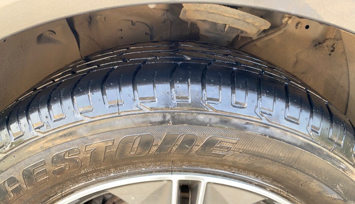 2017 Hyundai Creta SX PLUS AT 1.6 PETROL, Petrol, Automatic, 20,458 km, Left Front Tyre Tread