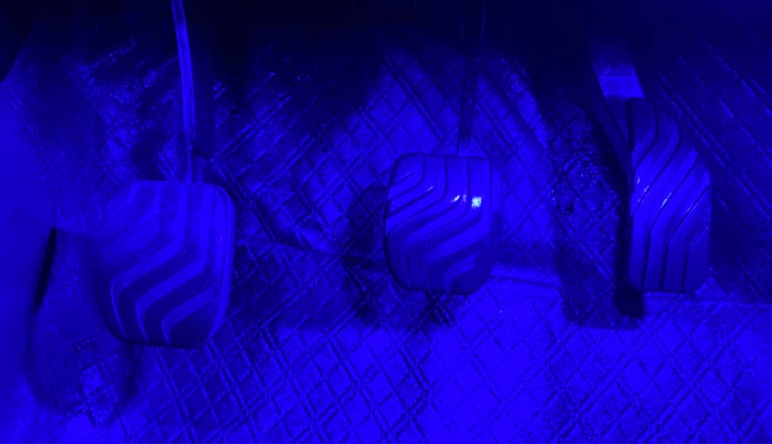 2016 Renault Kwid RXT 1.0, Petrol, Manual, 76,660 km, Pedals